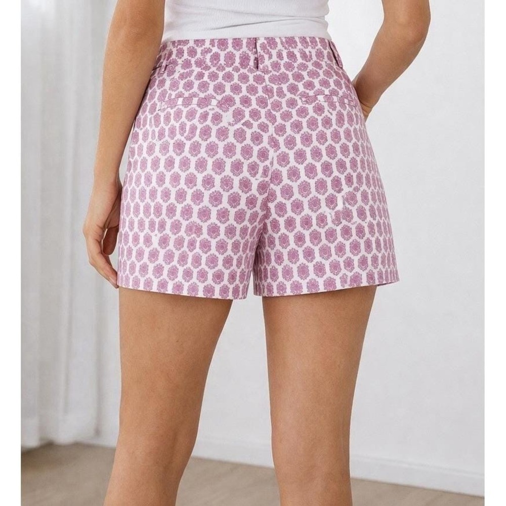 Vintage Y2K Ann Taylor Signature Pink White Medallion Womens Chino Shorts Size 8